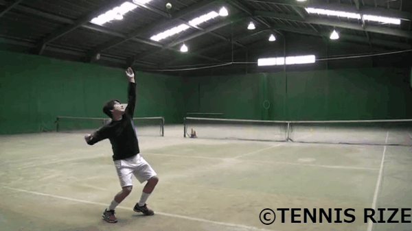 テニスサーブの３種類 フラット スピン スライス の打ち方 特徴 動画有 テニスの学校 硬式テニスの総合情報サイト