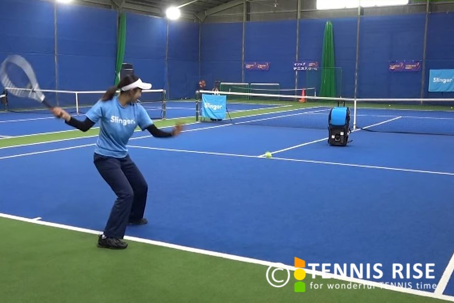 テニス練習は電動球出しマシーンで【動画有】 | テニスの学校｜硬式 