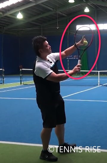 初心者のためのテニス スライスサーブの打ち方 練習方法 動画有 テニスの学校 硬式テニスの総合情報サイト
